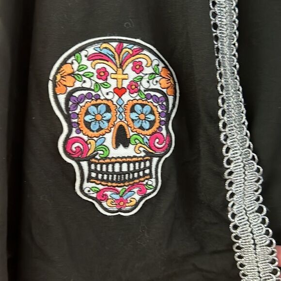 Yolsun Skull Embroidered Top - Picture 2 of 5
